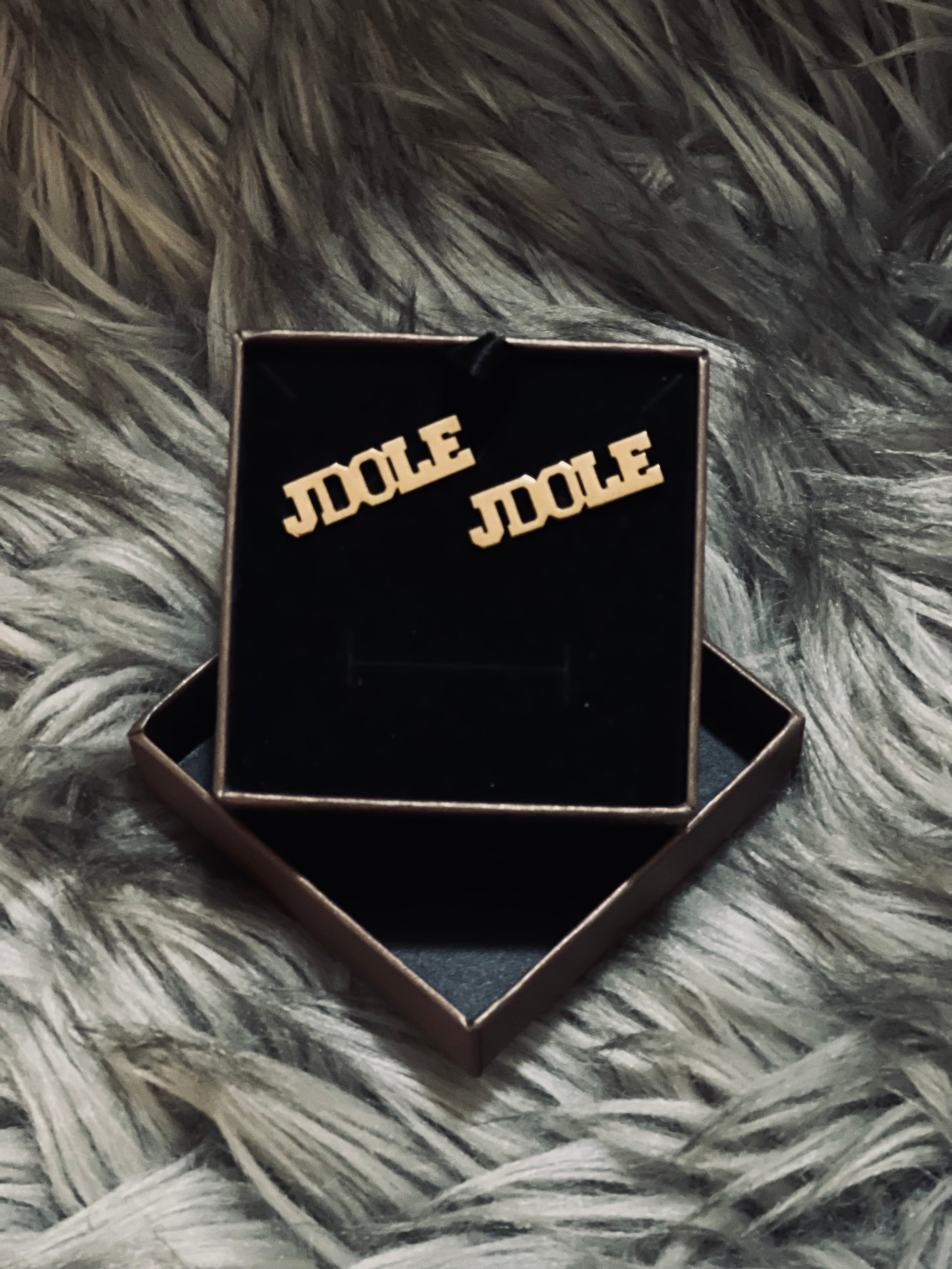 LUXLUX STUD EARRINGS